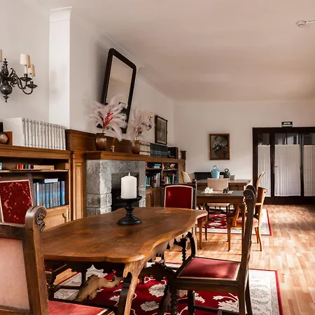 Angelats - A Signature Boutique Ribes De Freser